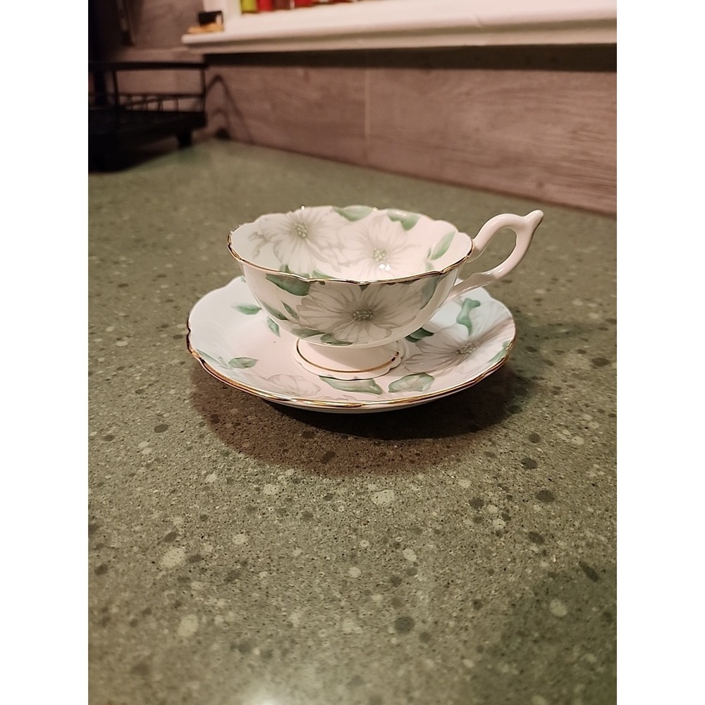 VTG Crownford Teacup & Saucer, White Trillium, Green Floral